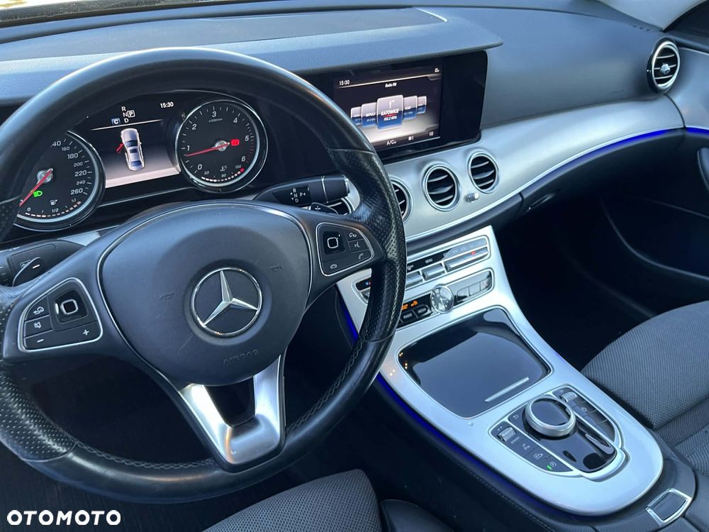 Mercedes-Benz Klasa E - 3