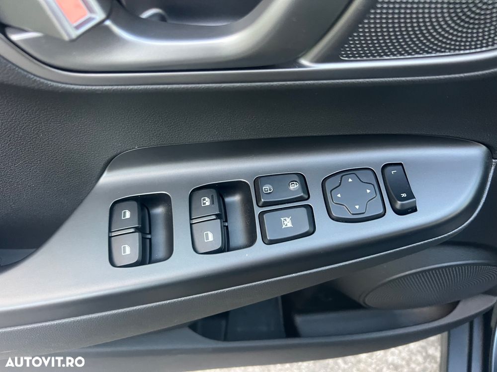 Hyundai KONA Select - 21
