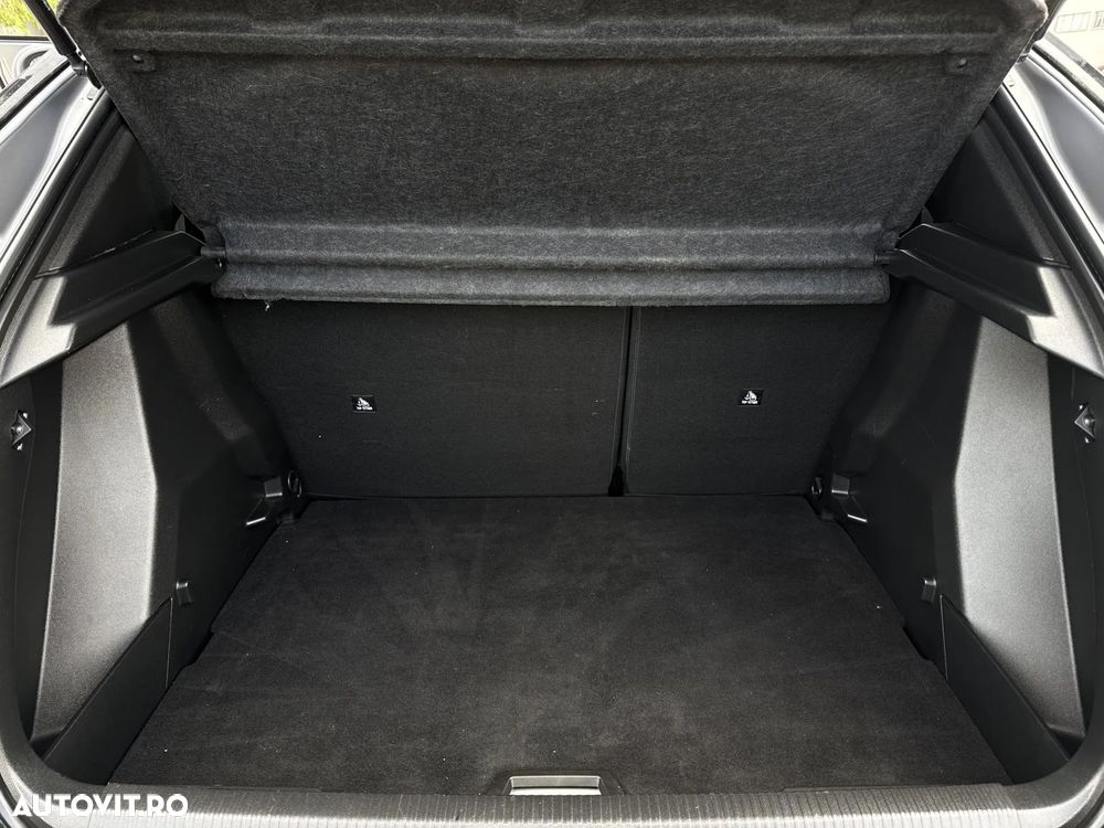 Peugeot 2008 1.2 L PureTech STT EAT8 Active - 24