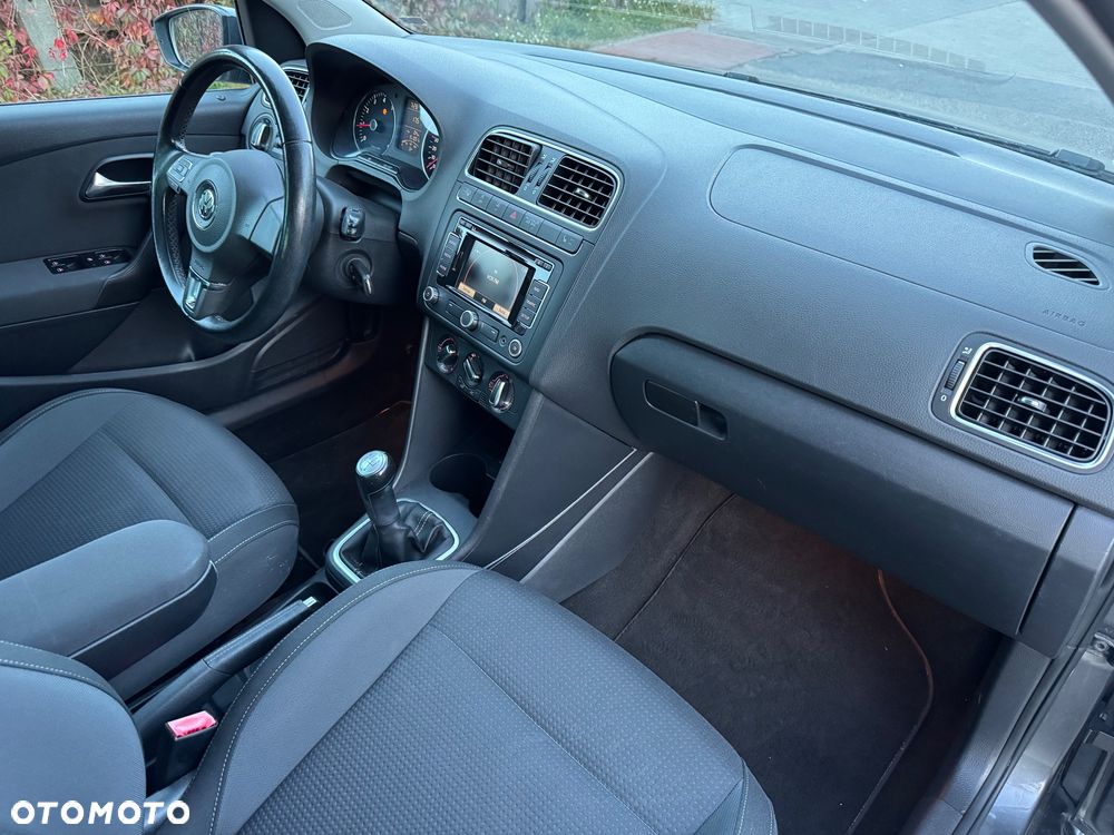 Volkswagen Polo - 12