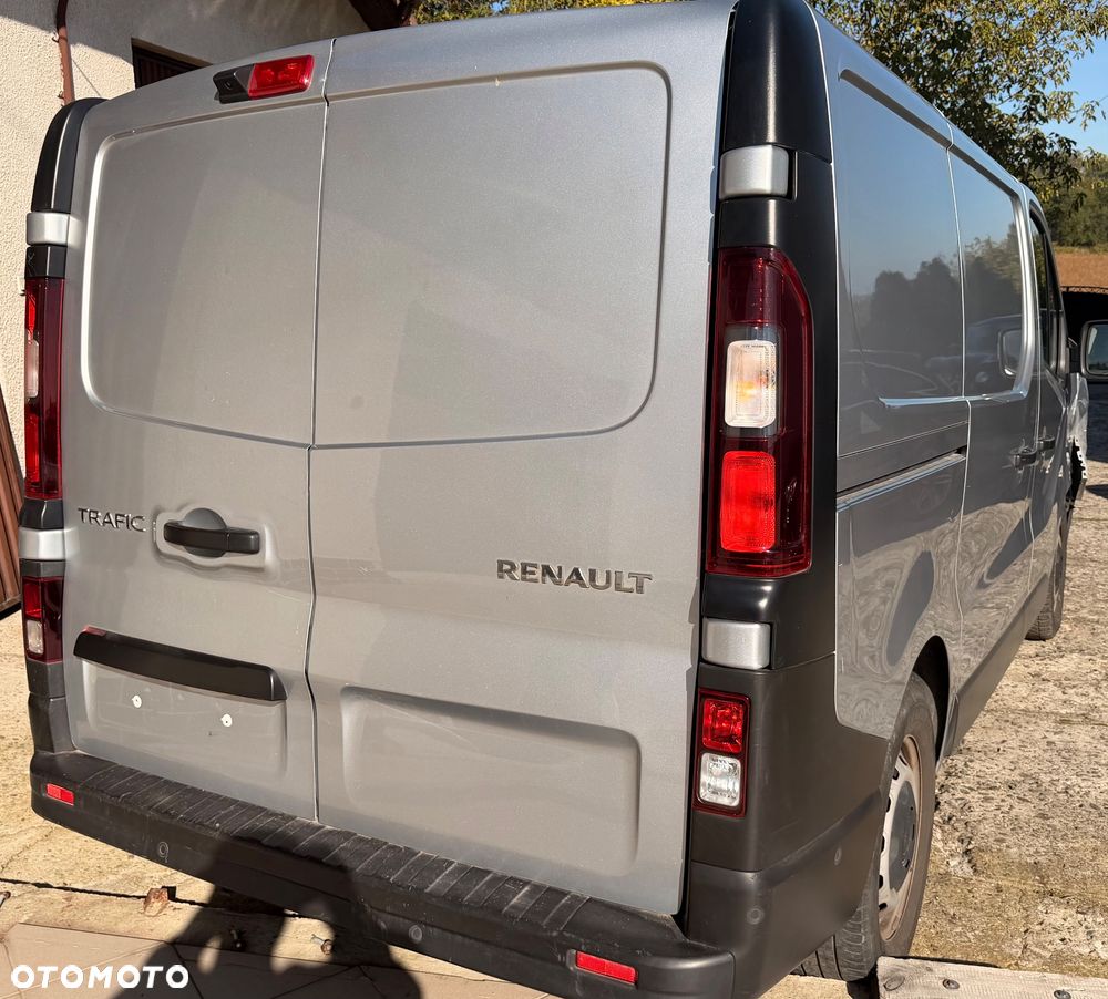 Renault TRAFIC - 1