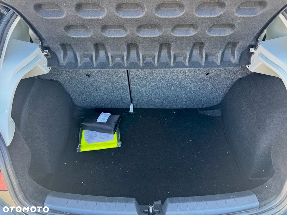 Seat Ibiza 1.4 16V Reference - 6