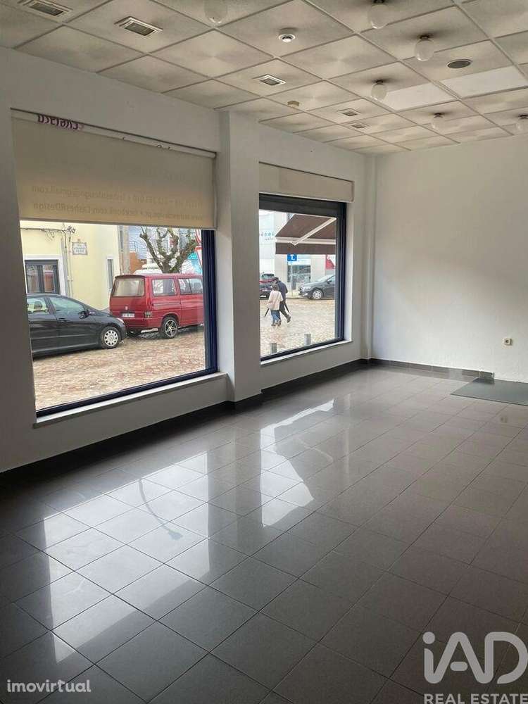 Loja / Estabelecimento Comercial em Pinhal Novo de 28,00 m2 - Grande imagem: 3/6