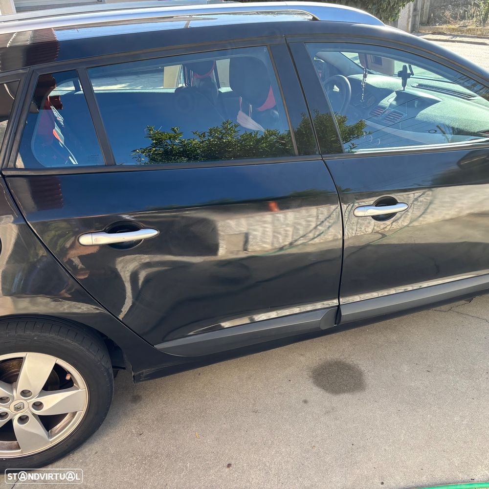 Renault Mégane Sport Tourer 1.5 dCi Dynamique - 1