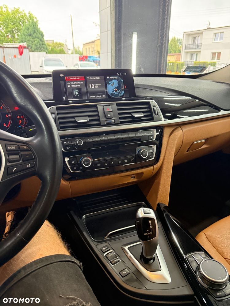 BMW 3GT 320d xDrive Luxury Line - 27
