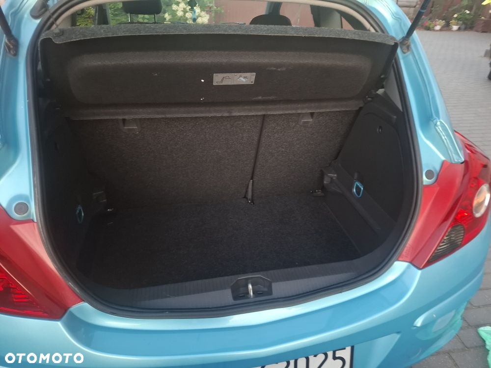 Opel Corsa - 8