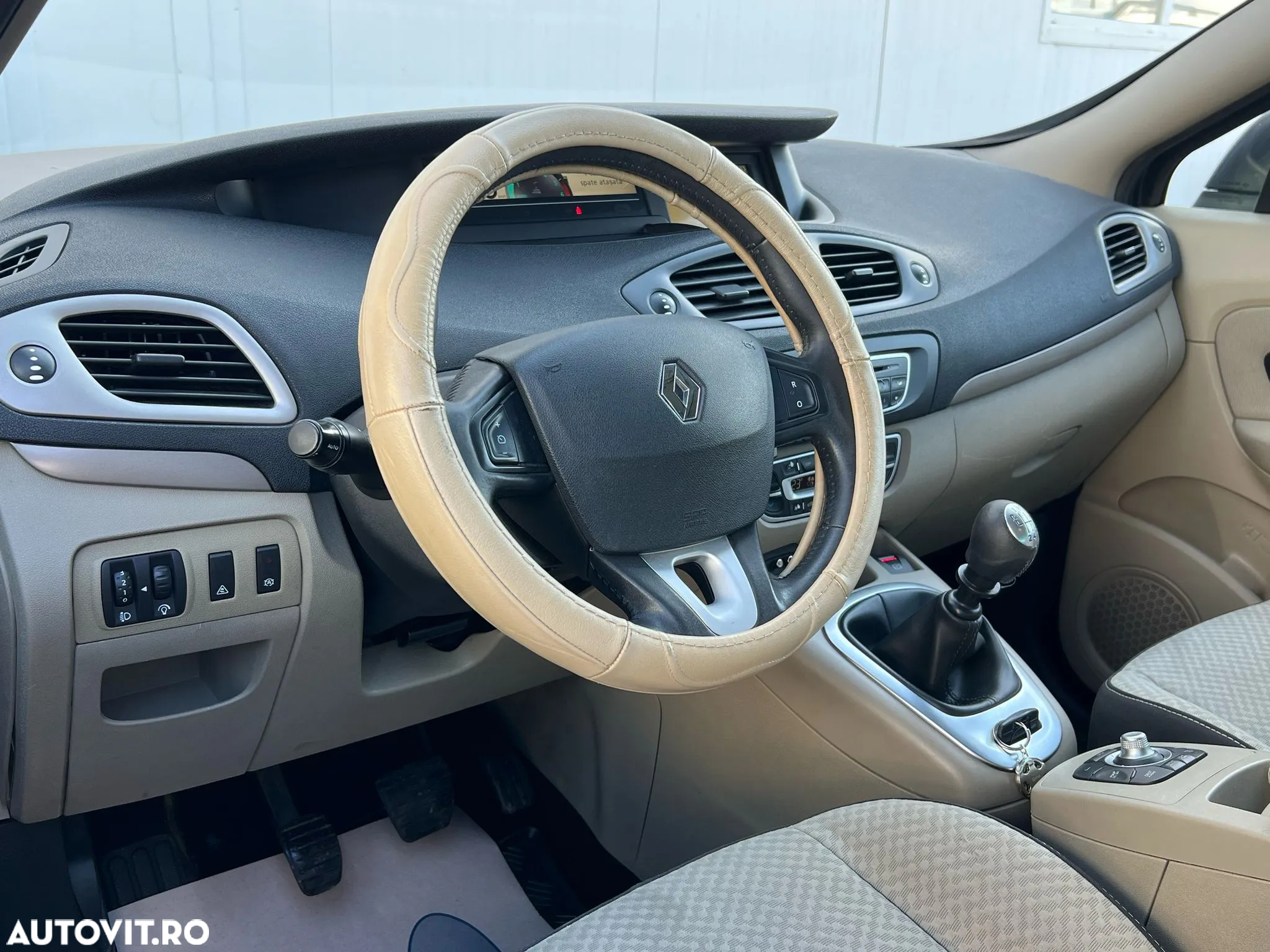 Renault Scenic - 27