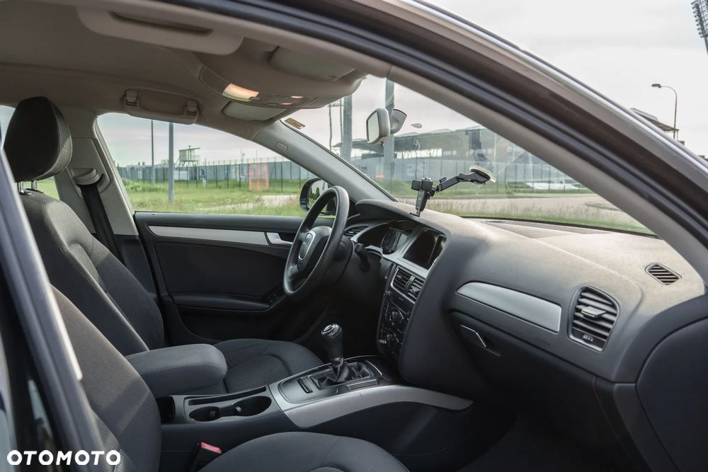 Audi A4 Avant 2.0 TDI DPF Attraction - 13