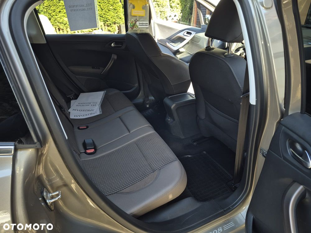 Peugeot 2008 1.6 e-HDi Active S&S - 13
