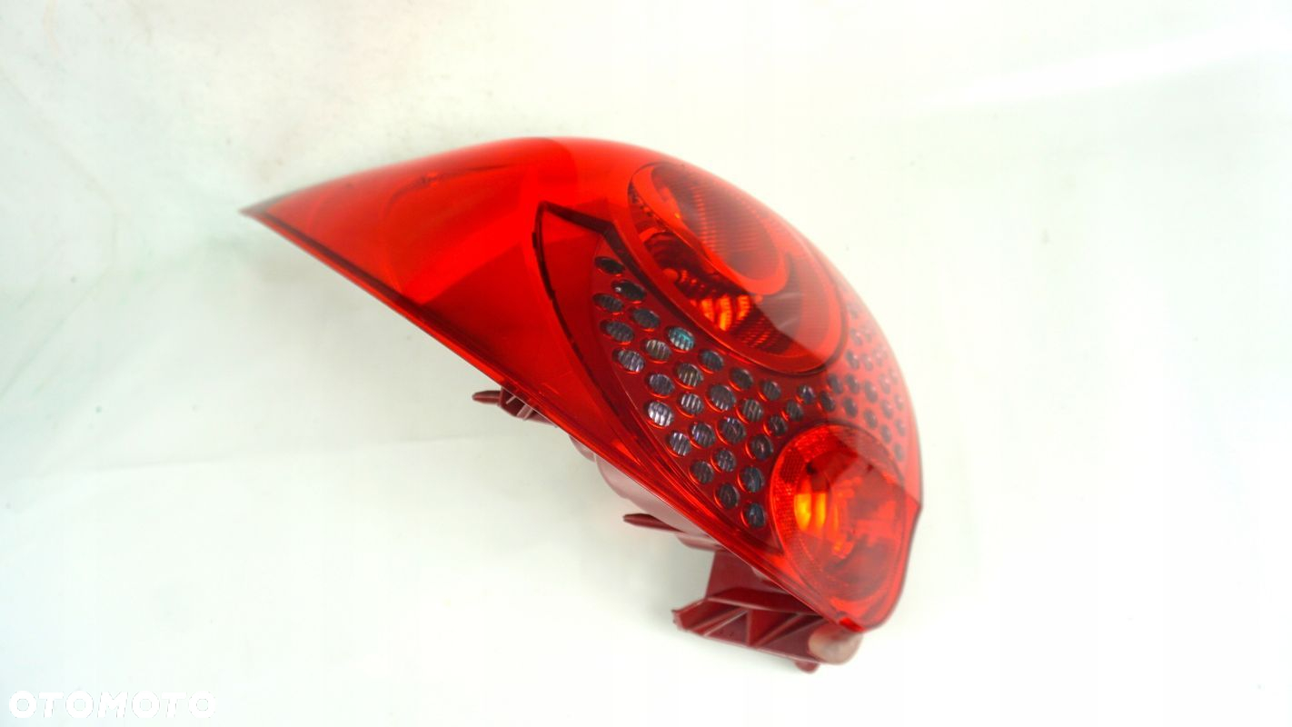 LAMPA LEWY TYŁ LEWA TYLNA TYLNIA PEUGEOT 207 SW KOMBI 06-13 9680158080 - 4