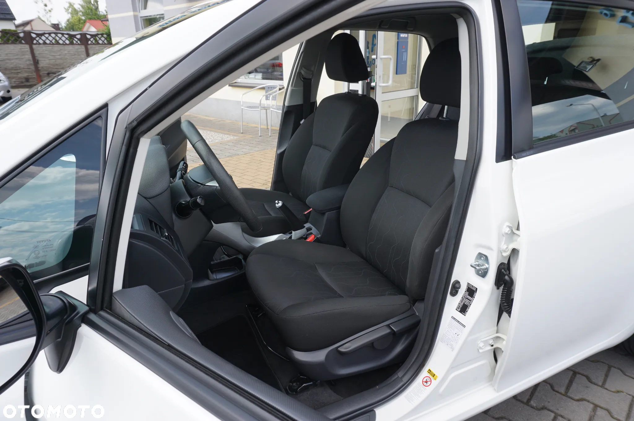 Toyota Auris 1.6 Comfort - 23