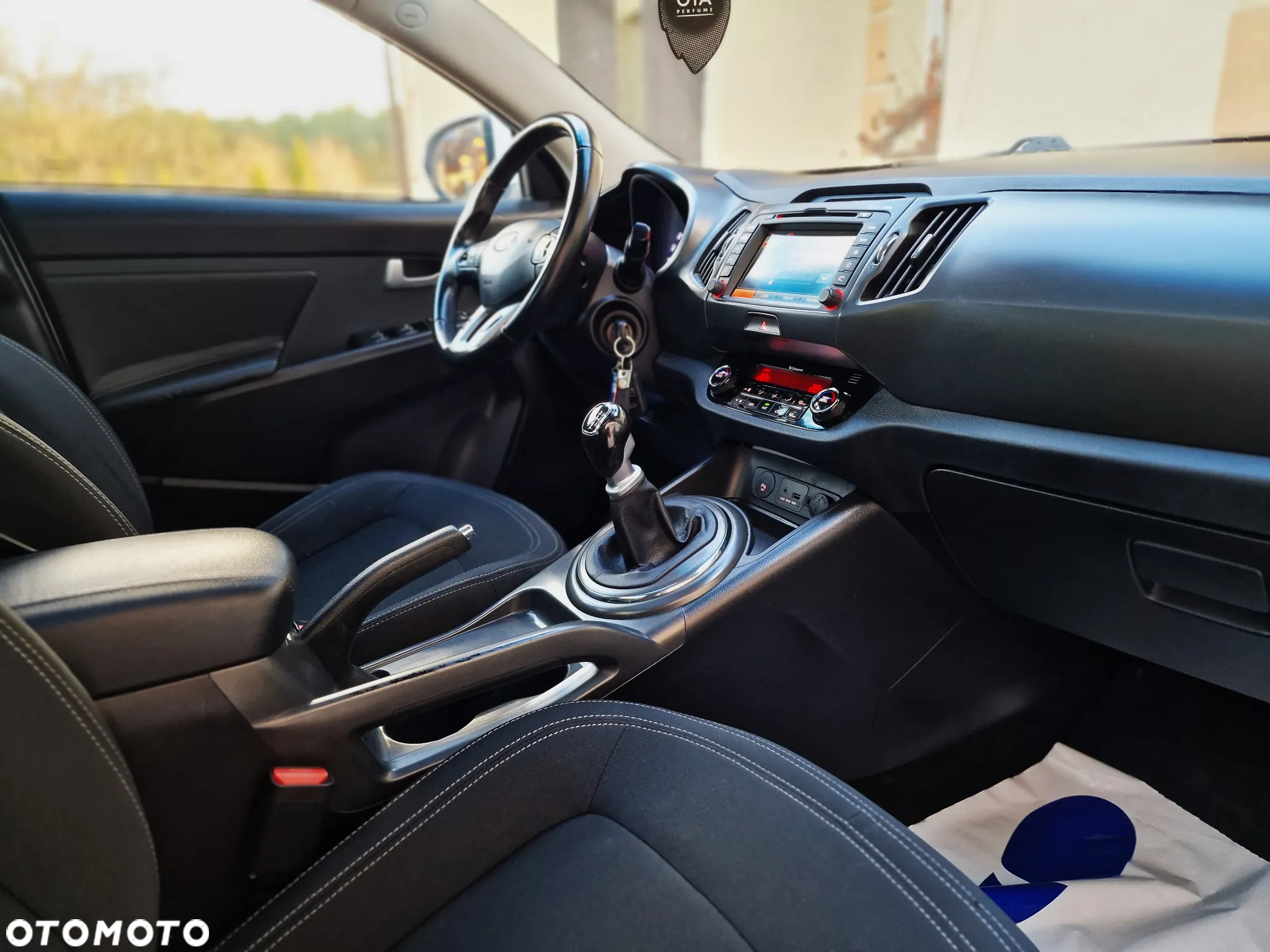 Kia Sportage 2,0 CRDI 2WD Vision - 24