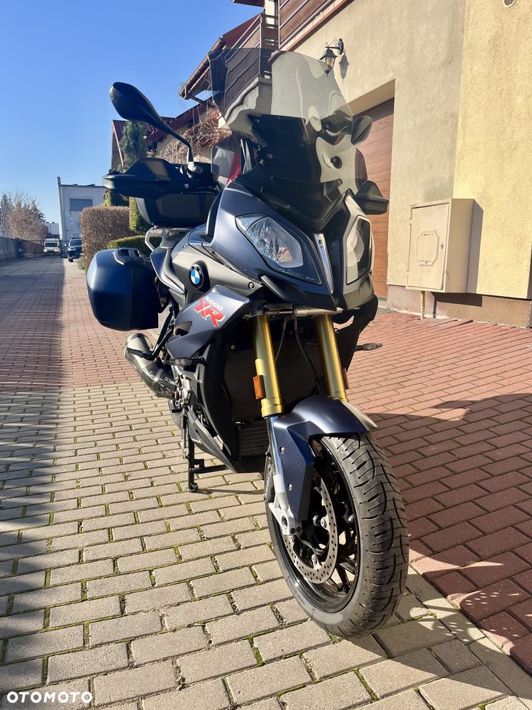BMW XR - 6