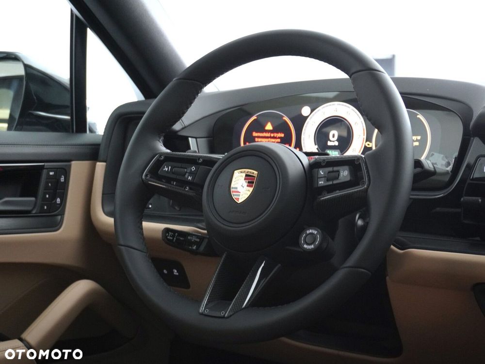 Porsche Cayenne E-Hybrid PHEV Black Edition - 36