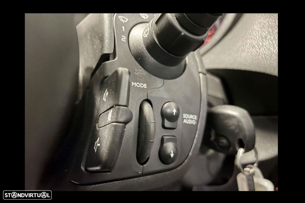 Renault Clio Break 1.2 16V Fairway - 9