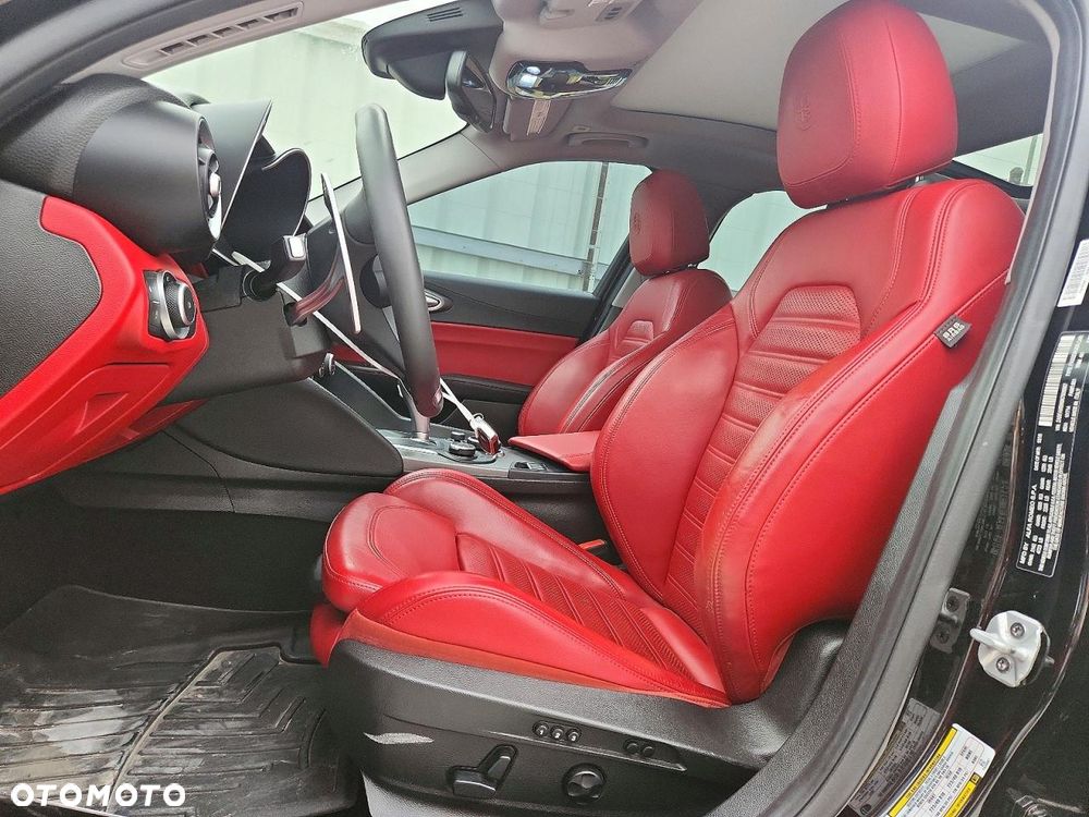 Alfa Romeo Giulia 2.0 Turbo Veloce TI Q4 - 9