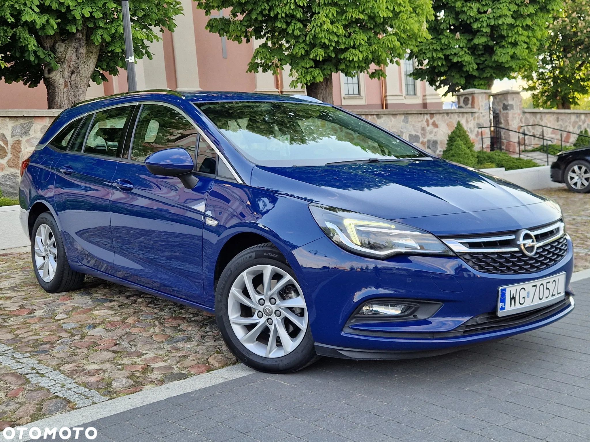 Opel Astra V 1.4 T Dynamic S&S - 1