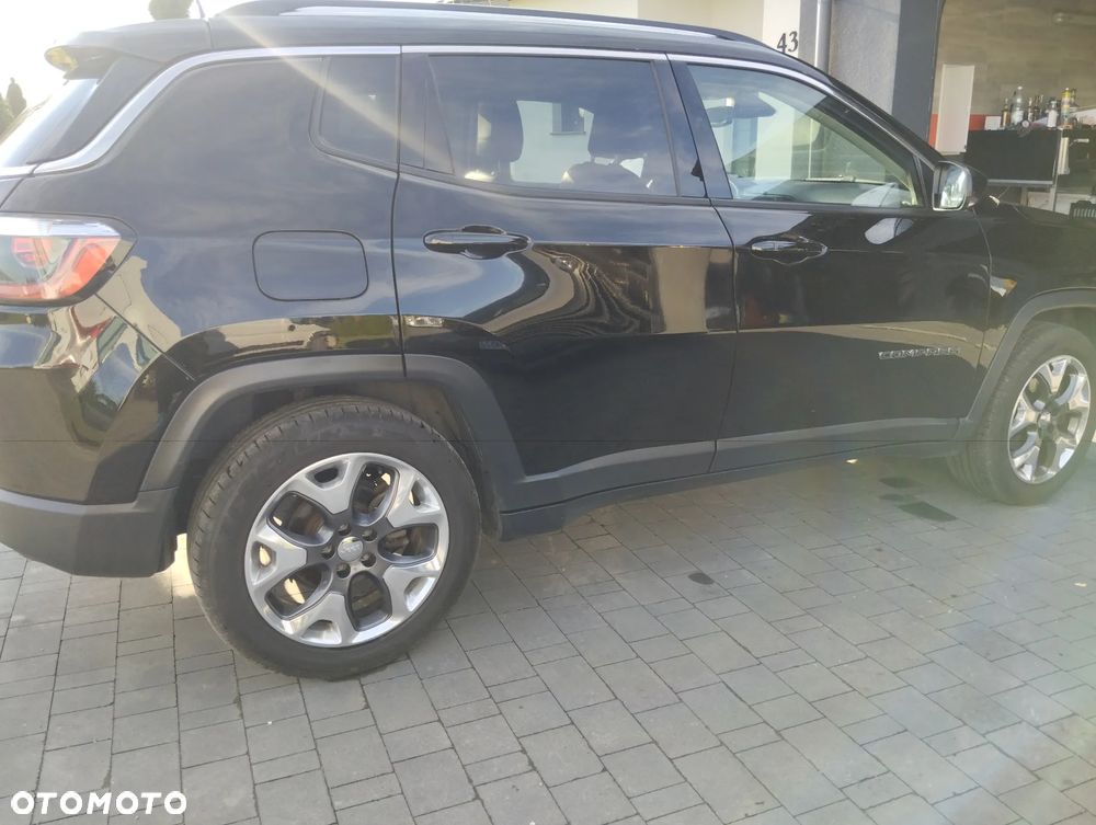 Jeep Compass - 16
