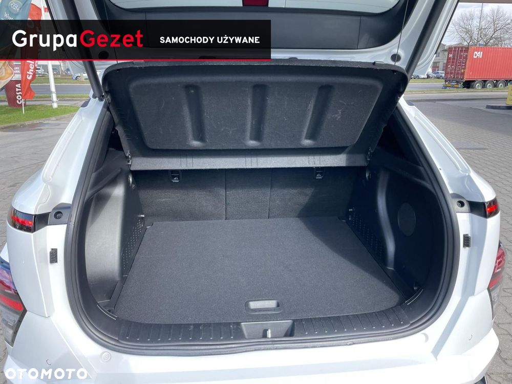 Hyundai Kona - 17
