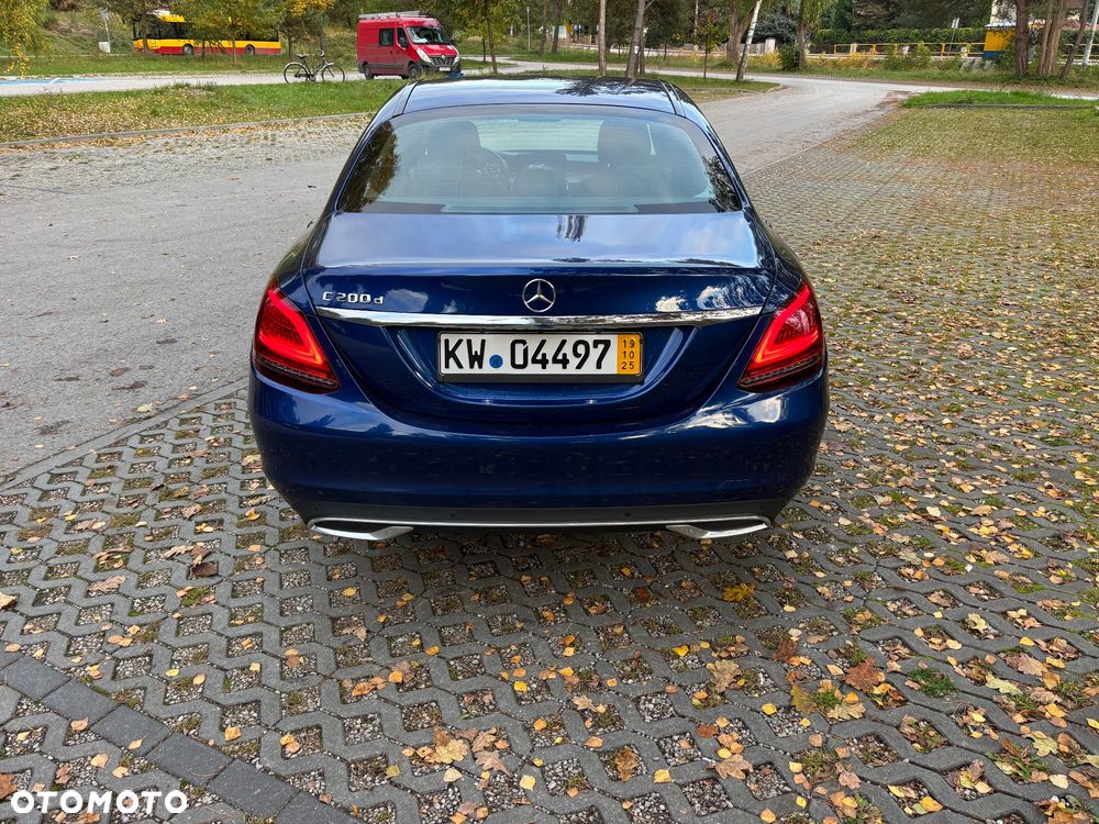 Mercedes-Benz Klasa C 200 d 9G-TRONIC - 20