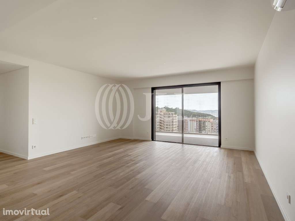 Apartamento T3 com terraço, no Vista Mirear, Miraflores - Grande imagem: 3/32