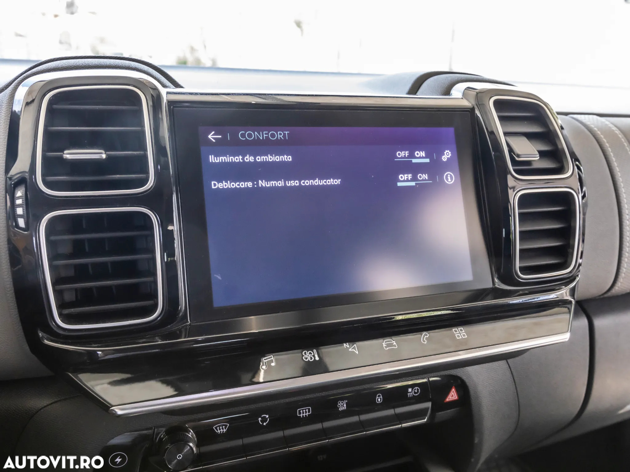 Citroën C5 Aircross 1.6 PHeV FWD 225 EAT8 Shine - 27