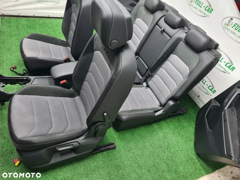 VW TIGUAN ALLSPACE R-LINE FOTELE GRZANE  FOTEL KANAPA BOCZEK DRZWI - 4