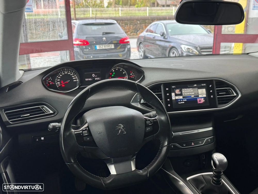 Peugeot 308 1.2 PureTech Allure J18 - 3