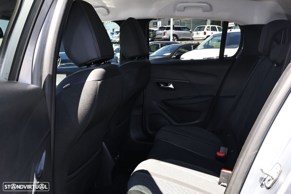 Peugeot 208 1.2 PureTech Allure - 17