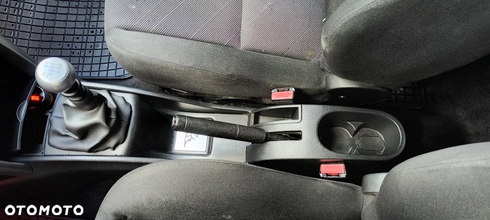 Peugeot 207 1.6 HDi 16V Sporty - 21
