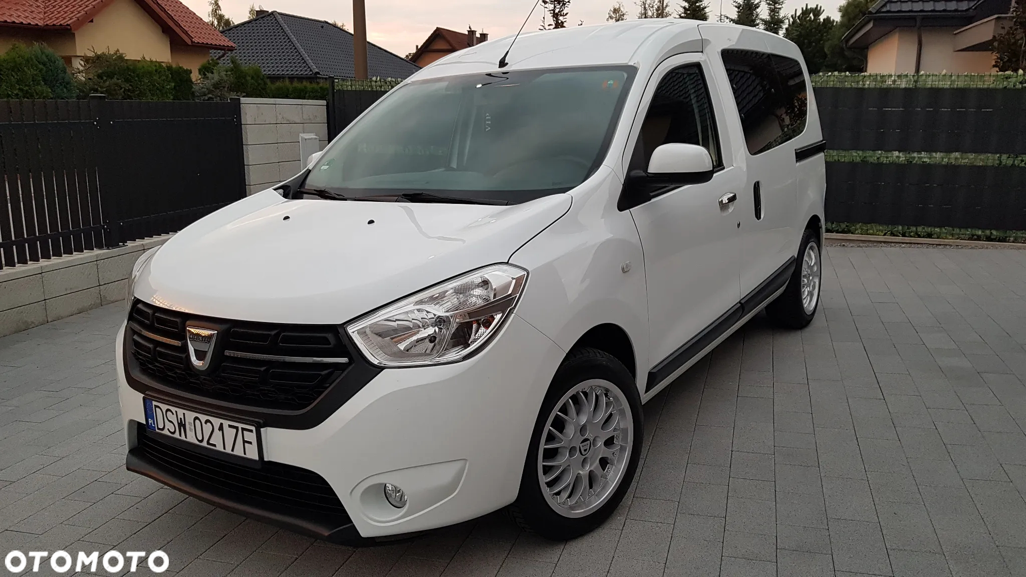 Dacia Dokker 1.6 SCe Laureate - 9