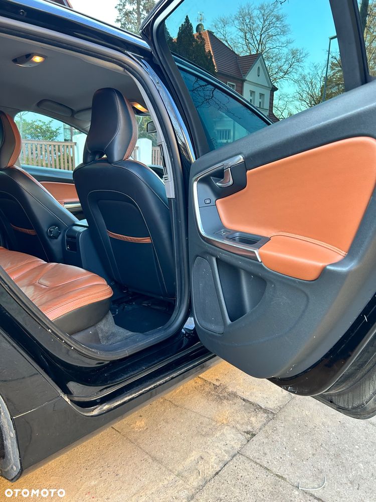 Volvo V60 D3 Summum - 15