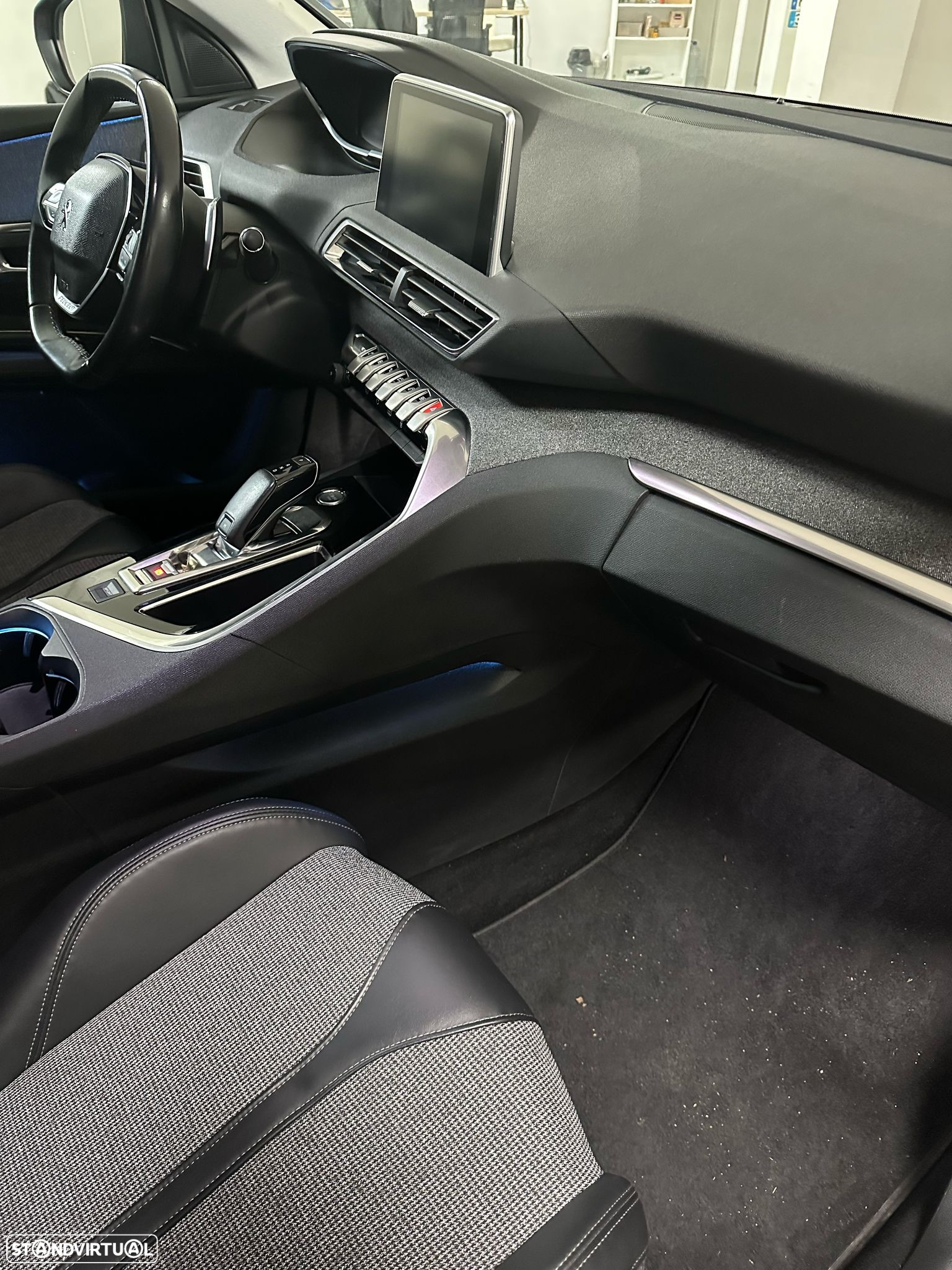 Peugeot 3008 1.6 BlueHDi Allure Grip Control EAT6 - 7