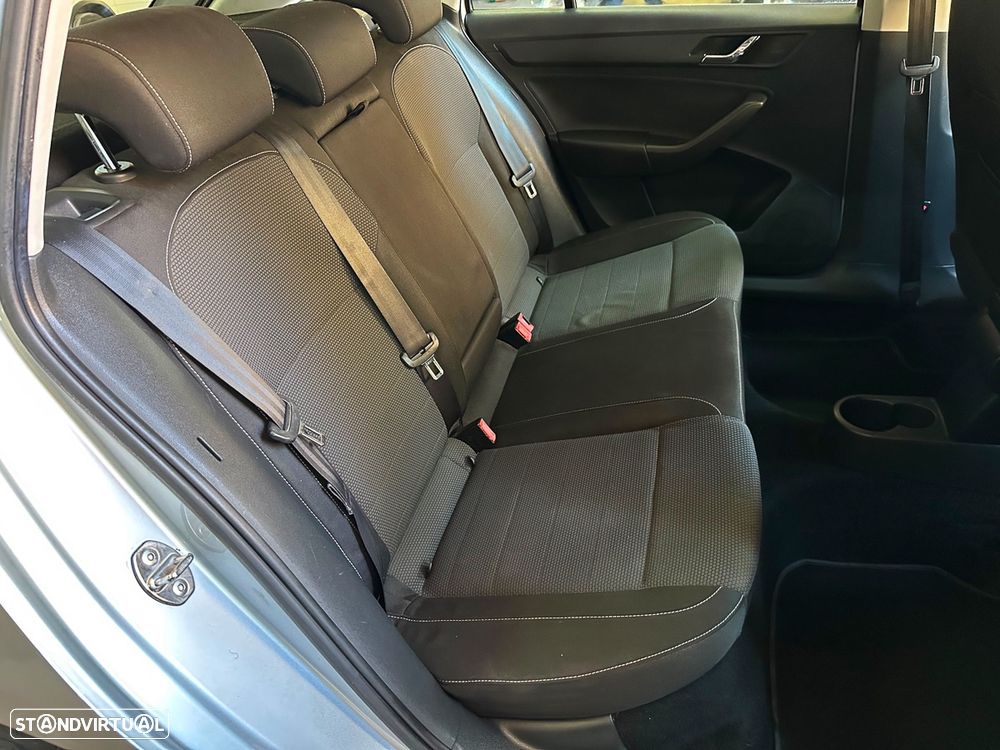 Skoda Rapid Spaceback 1.6 TDi Elegance - 8