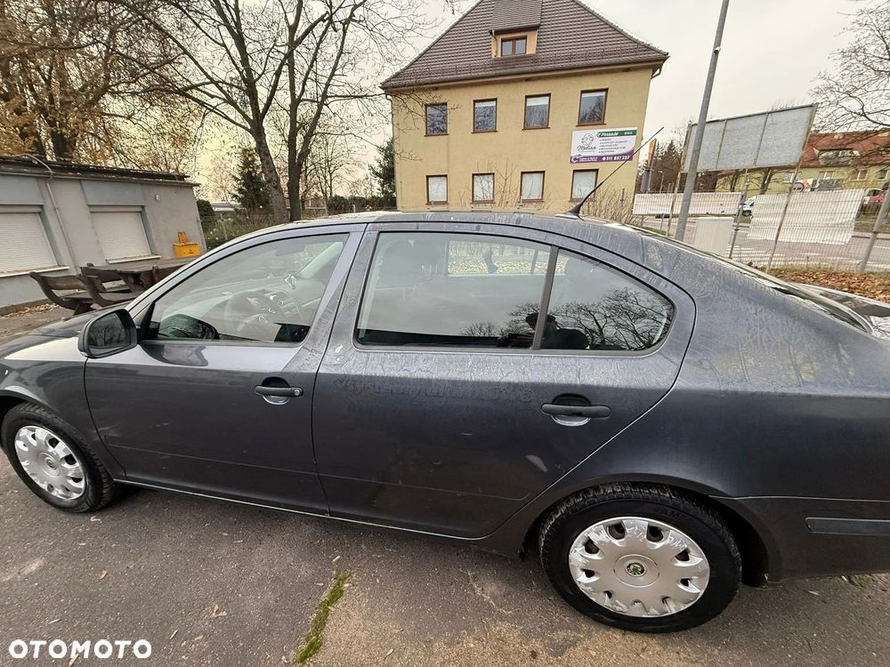 Skoda Octavia 1.6 - 6
