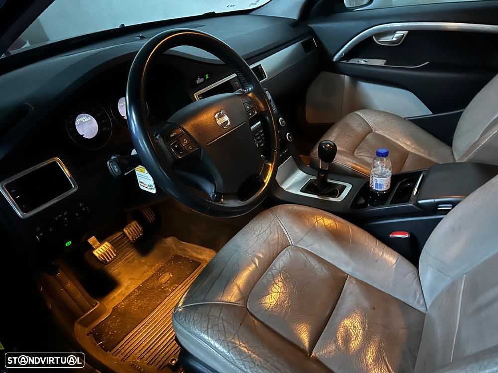 Volvo V70 2009 photo 2