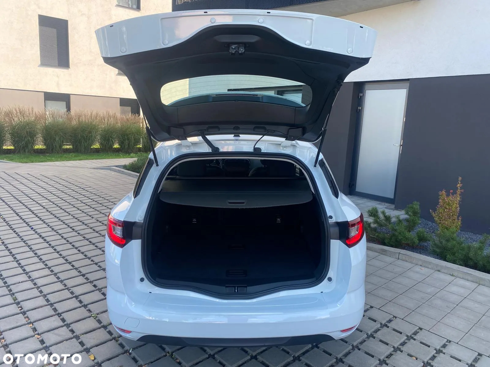 Renault Megane ENERGY TCe 115 LIMITED - 17