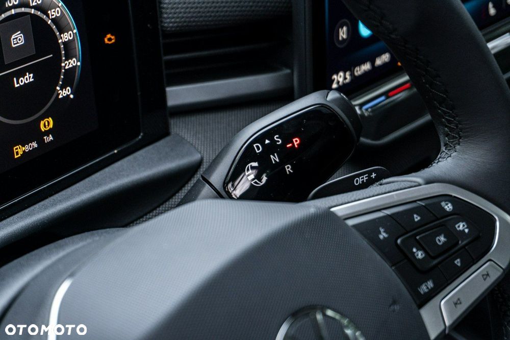 Volkswagen T-Roc - 12