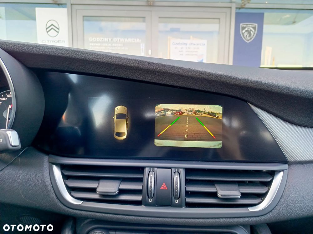 Alfa Romeo Giulia - 23