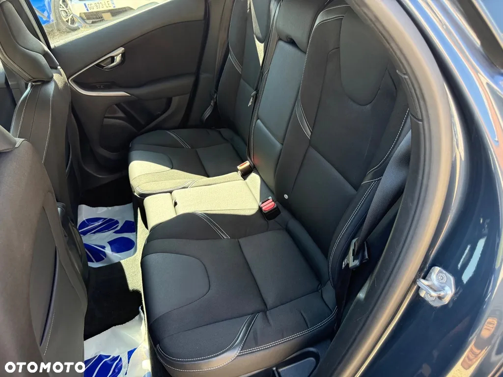 Volvo V40 D2 Geartronic Momentum - 17