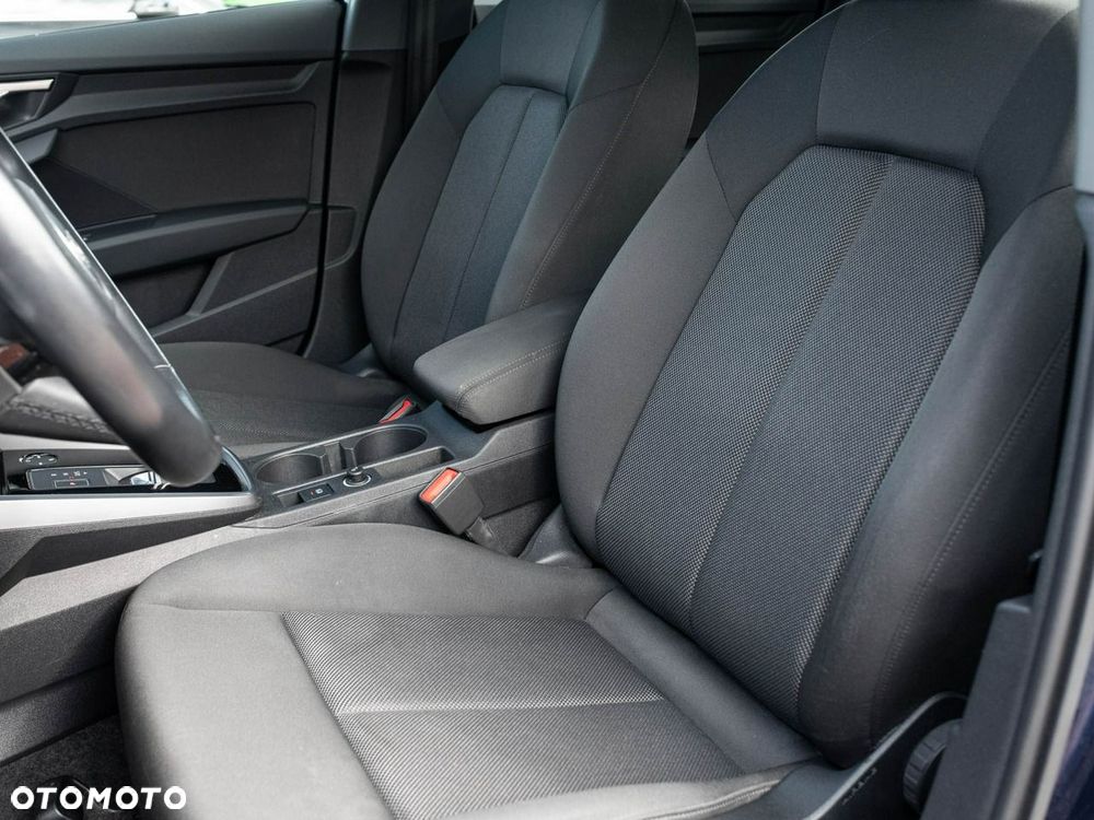 Audi A3 Sportback 30 TDI S tronic - 11