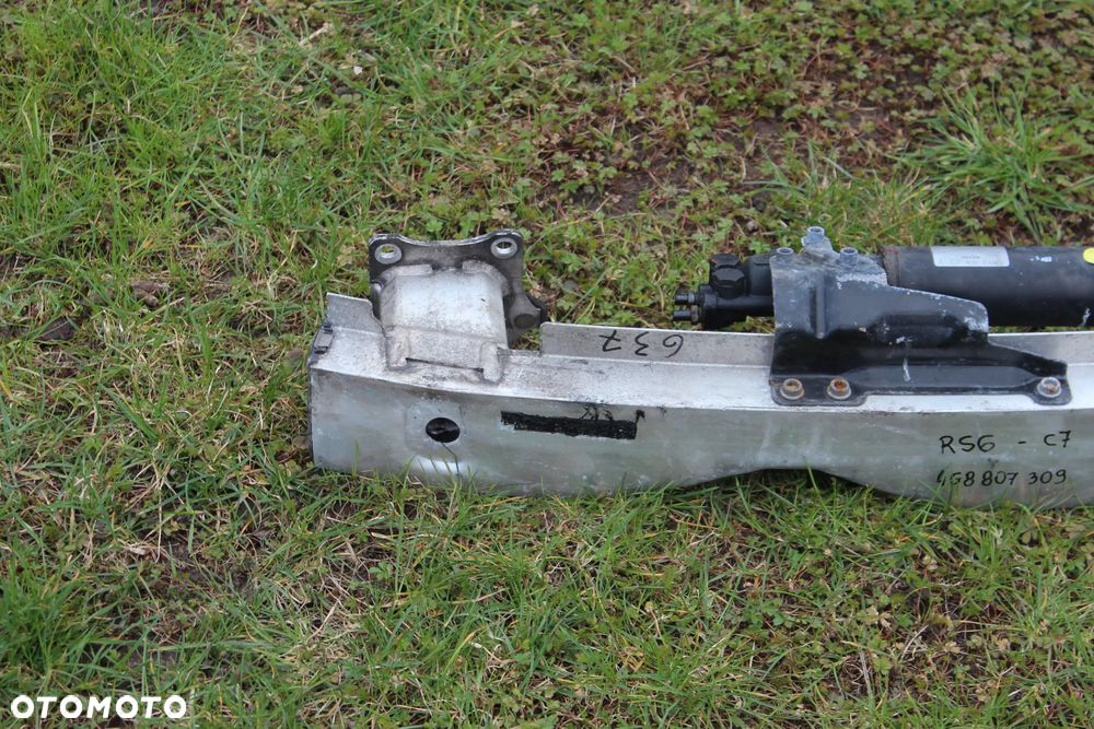 BELKA TYLNEGO ZDERZAKA AUDI RS6 C7 4G0616813 2015 - 2