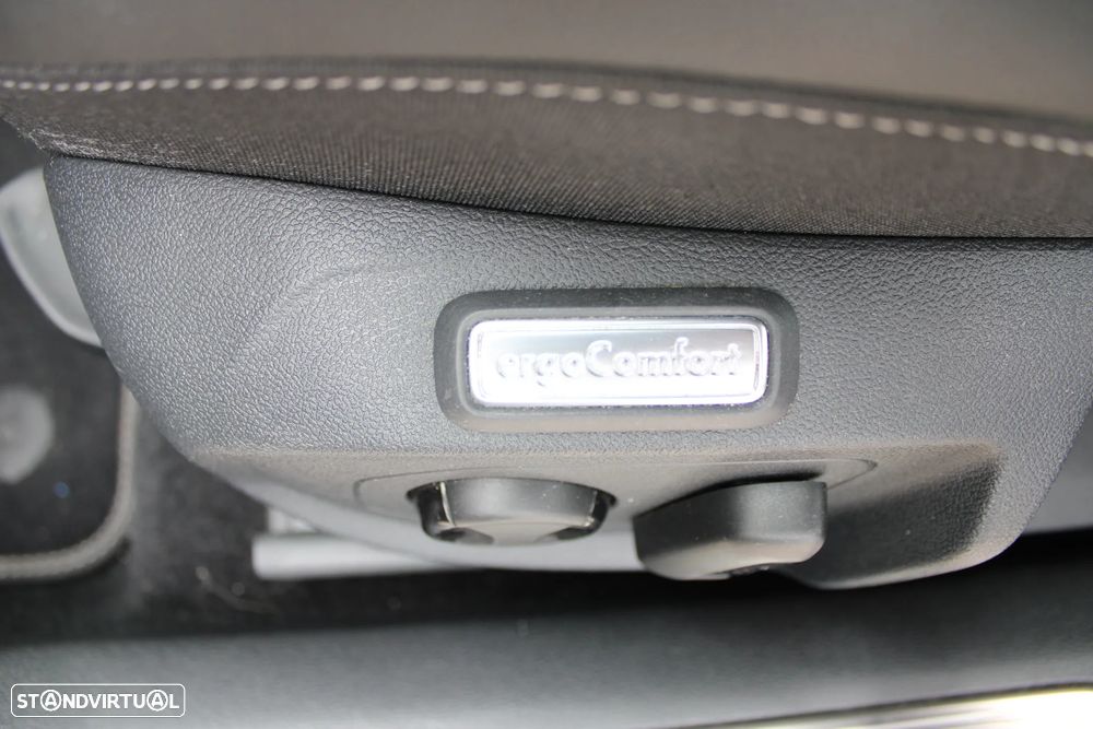 VW Arteon 2.0 TDI SCR R-Line - 26