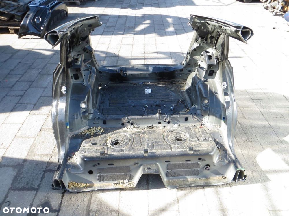 AUDI Q3 8U 4X4 BŁOTNIK ĆWIARTKA PAS TYLNY WANNA KPL 11- - 4