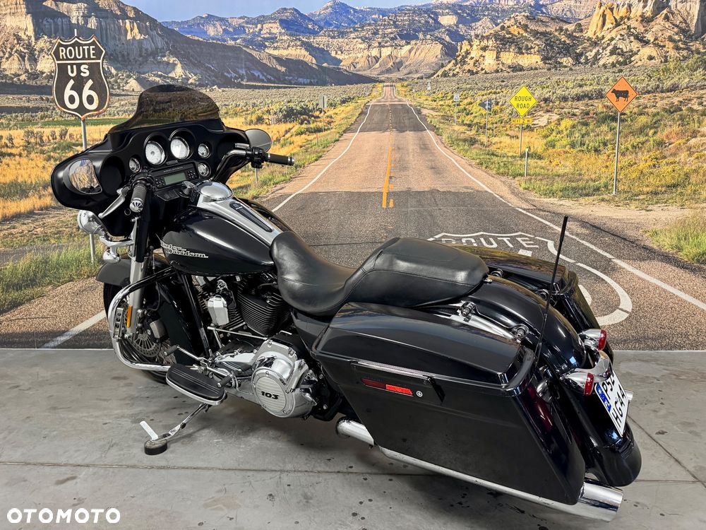 Harley-Davidson Touring Street Glide - 9