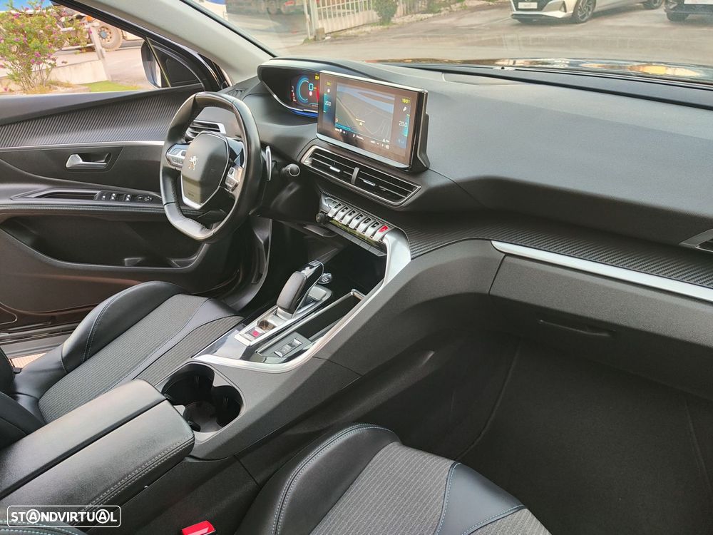 Peugeot 3008 1.6 Hybrid Allure e-EAT8 - 26