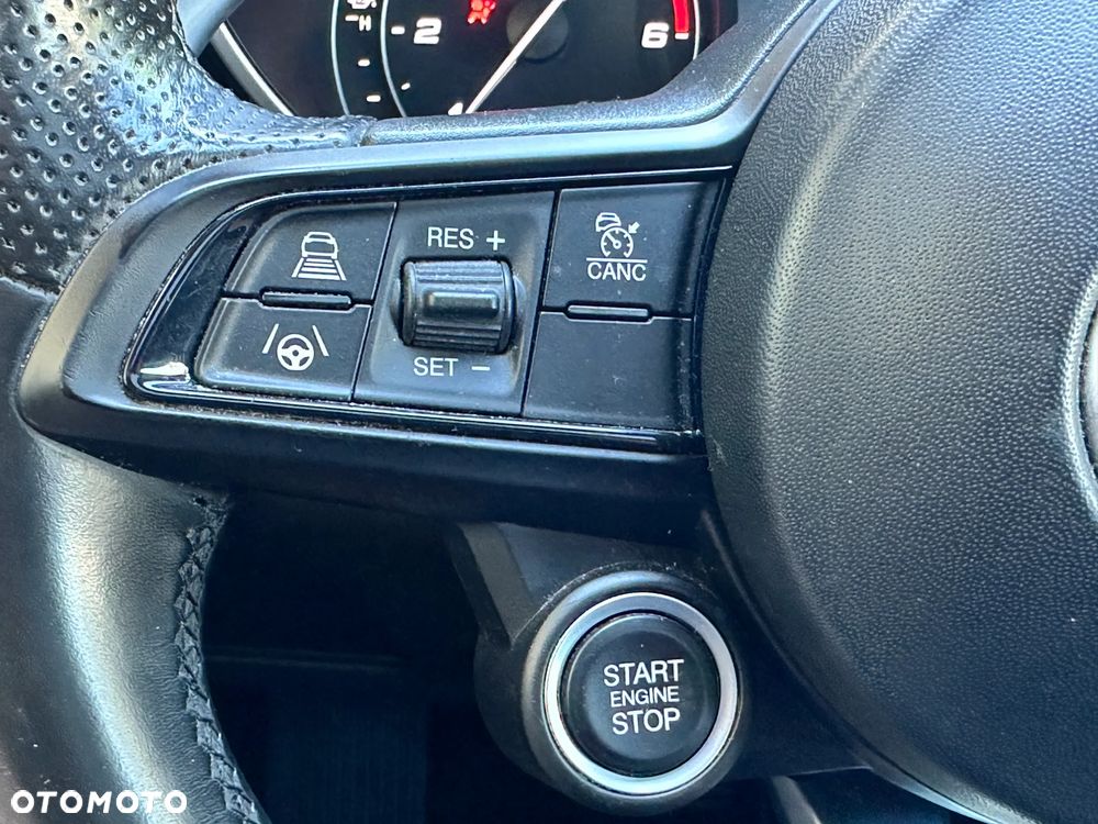 Alfa Romeo Giulia 2.2 D Turbo Super - 19