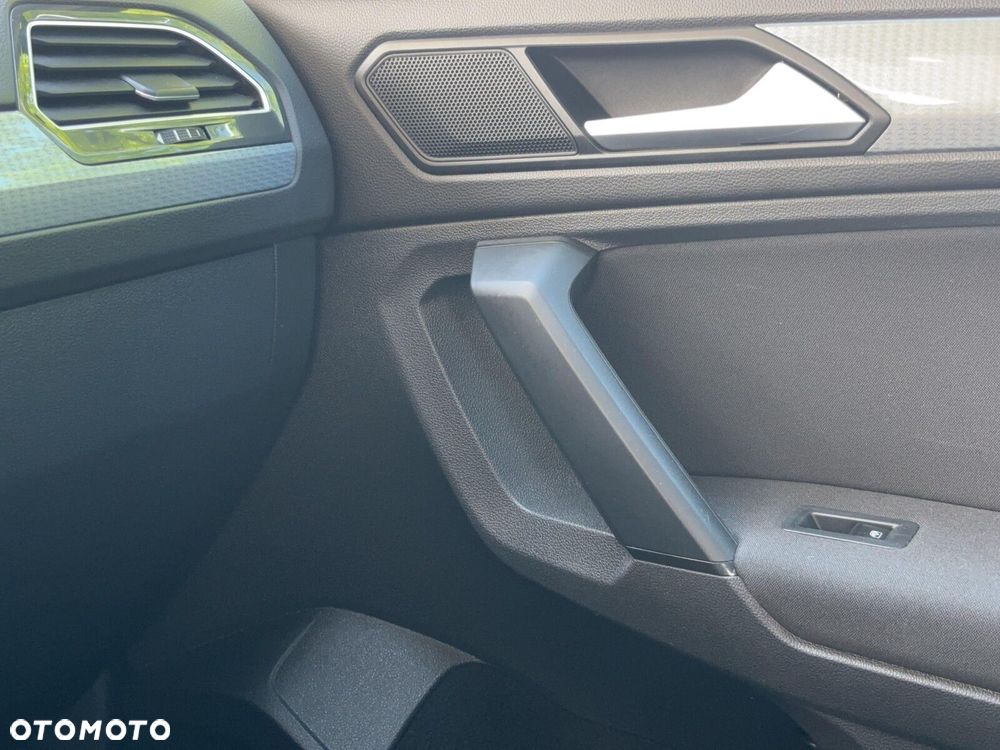 Volkswagen Tiguan 1.5 TSI EVO Elegance DSG - 30