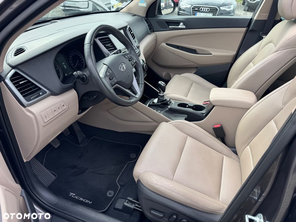 Hyundai Tucson 2.0 CRDI BlueDrive GO Plus 2WD - 10