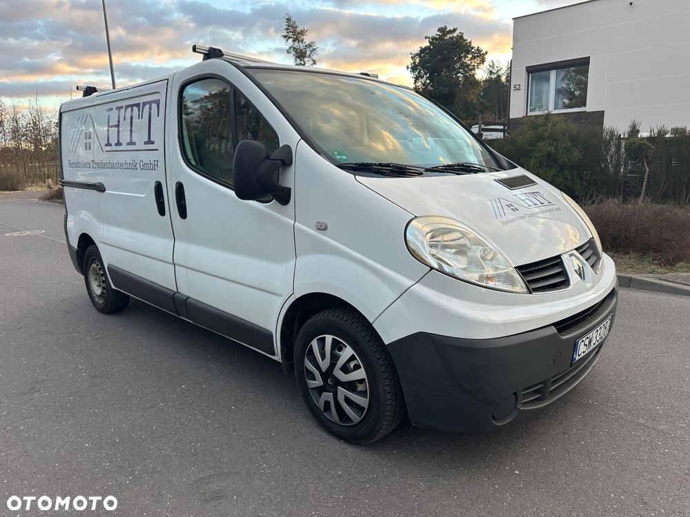 Renault TRAFIC - 1